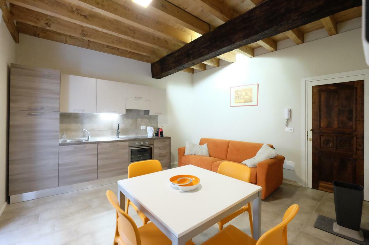 Domus Leydi Apartment Ivrea Ngoại thất bức ảnh